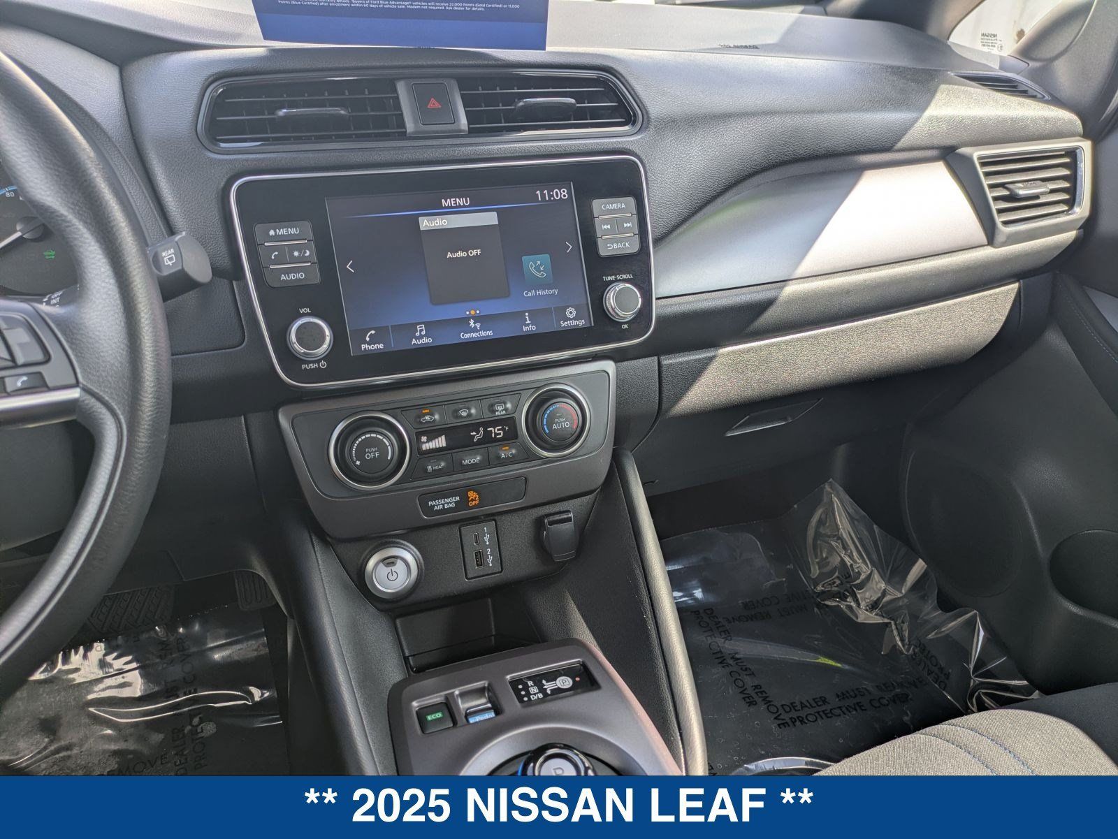 Used 2025 Nissan Leaf S FWD image 29