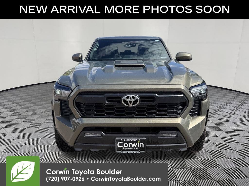 Used 2024 Toyota Tacoma TRD Sport AWD/4WD image 2