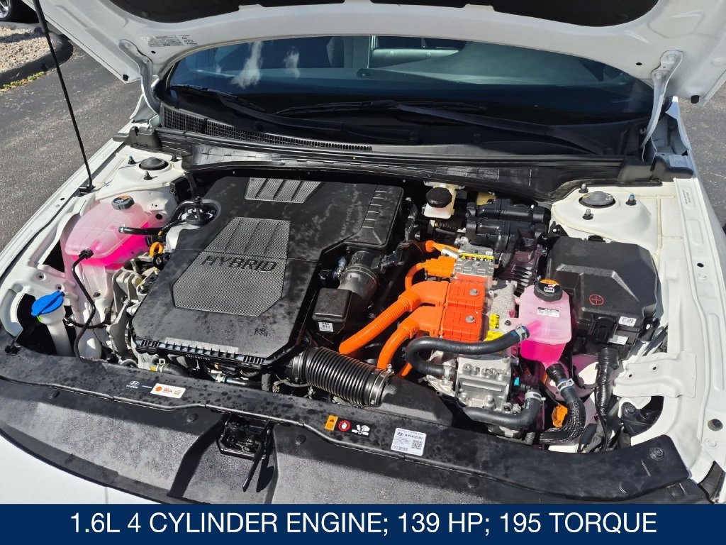 Certified 2026 Hyundai Elantra SEL FWD image 33
