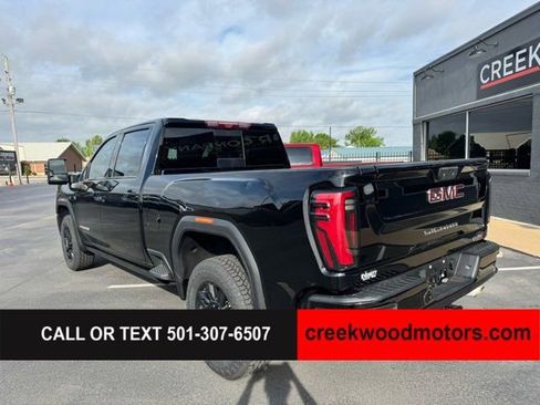 Used 2024 GMC Sierra 2500 AT4 w/ AT4 Premium Plus Package image 3
