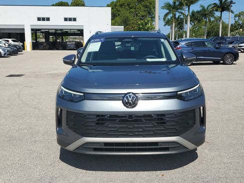 Certified 2026 Volkswagen Tiguan SE FWD image 10