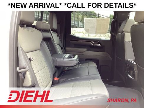Used 2022 Chevrolet Silverado 1500 ZR2 w/ Technology Package AWD/4WD image 17