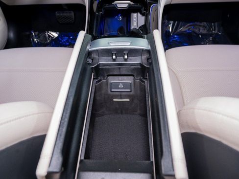 New 2026 Mercedes-Benz GLC 300 image 22