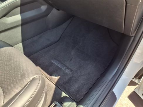 Used 2023 Kia Sorento S w/ Panoramic Sunroof Package AWD/4WD image 88