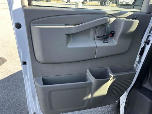 New 2025 Chevrolet Express 3500 w/ Driver Convenience Package image 8