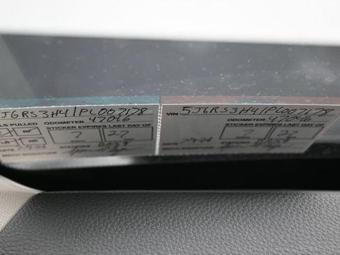 Used 2023 Honda CR-V EX image 15