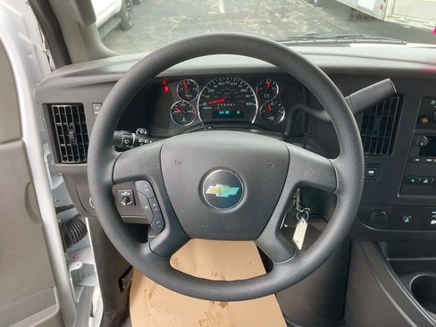 New 2025 Chevrolet Express 3500 LS RWD image 12