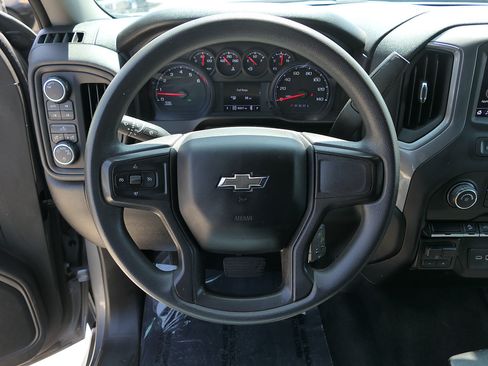 Used 2021 Chevrolet Silverado 1500 Custom Trail Boss w/ LPO, Dark Essentials Package AWD/4WD image 17