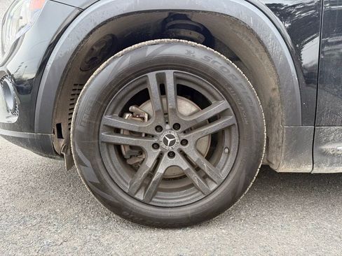 Used 2021 Mercedes-Benz GLB 250 4MATIC image 18