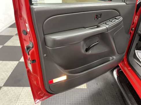 Used 2007 Chevrolet Silverado 1500 LT w/ Extended Cab Value Package image 10