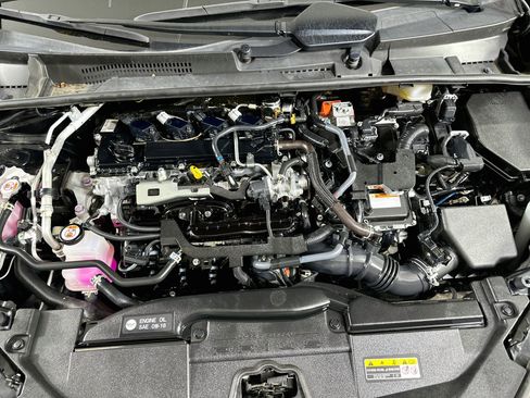 Used 2024 Toyota Prius LE FWD image 32