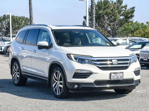 Used 2016 Honda Pilot Touring image 3