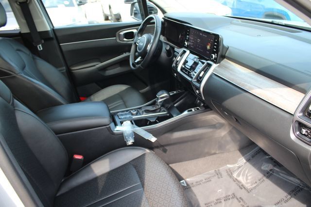 Used 2023 Kia Sorento S w/ Panoramic Sunroof Package AWD/4WD image 35