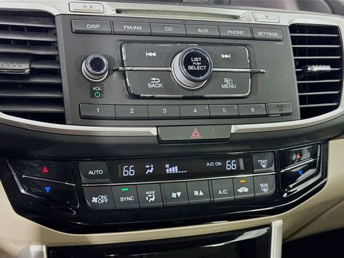Used 2016 Honda Accord LX image 25