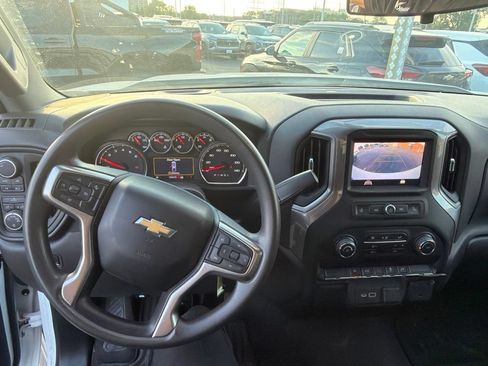 Used 2022 Chevrolet Silverado 1500 Custom w/ Safety Confidence Package AWD/4WD image 14
