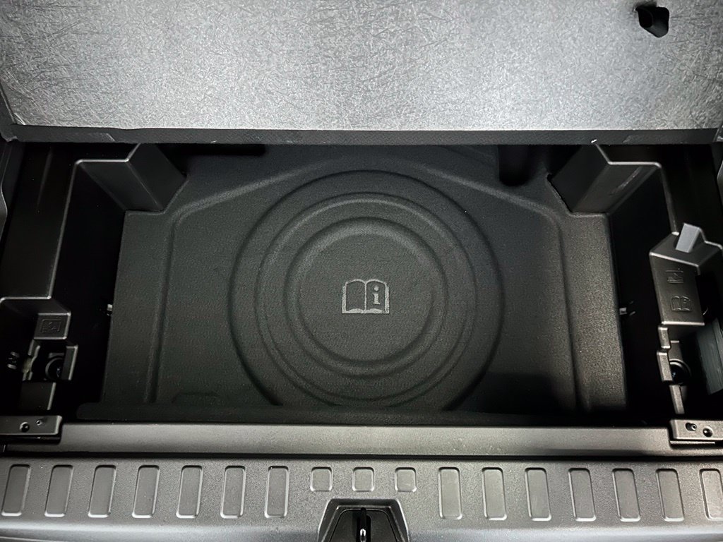 Used 2022 Chevrolet Equinox LT w/ LPO, Floor Liner Package FWD image 12