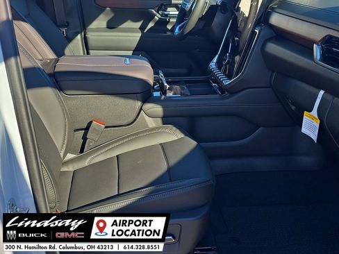 New 2026 GMC Yukon Denali image 28