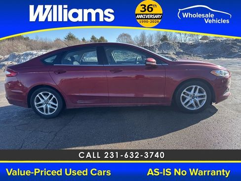 Used 2013 Ford Fusion SE image 17