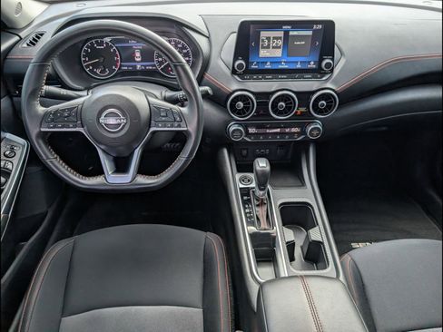 Used 2024 Nissan Sentra SR FWD image 9