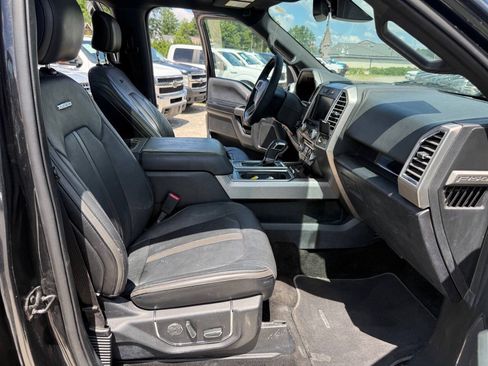 Used 2015 Ford F150 Platinum w/ Equipment Group 701A Luxury AWD/4WD image 27