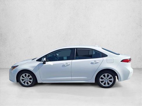 Used 2024 Toyota Corolla LE FWD image 8