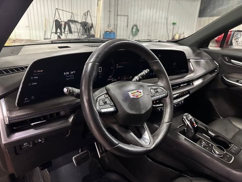 Used 2024 Cadillac XT4 Sport image 12