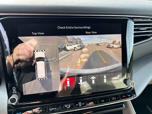 New 2026 Jeep Grand Wagoneer L w/ Premium Group I image 21