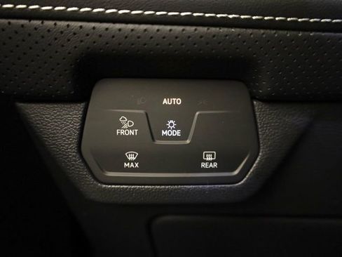 New 2026 Volkswagen Atlas SE image 29