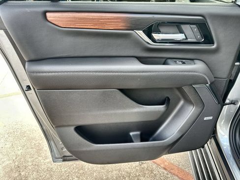 New 2026 GMC Yukon XL Denali w/ Sun & Power Step Package AWD/4WD image 15