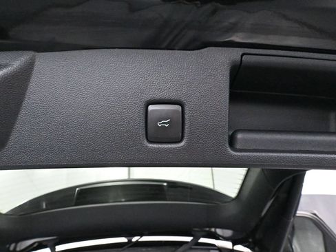 Used 2024 Ford Escape Active AWD/4WD image 40