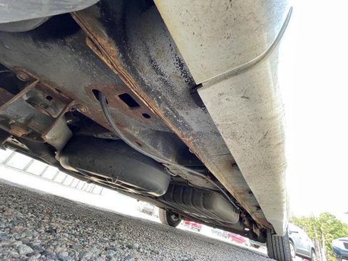 Used 2008 Chrysler Town & Country Touring image 12