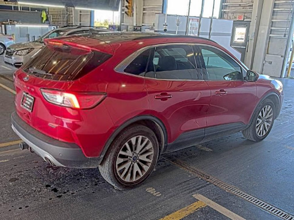 Used 2022 Ford Escape Titanium w/ Class II Trailer Tow Package AWD/4WD image 4
