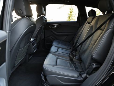 Used 2025 Audi Q7 3.0T Premium Plus image 26