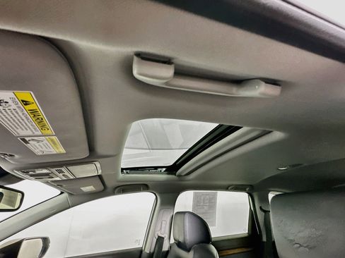 Used 2019 Honda CR-V Touring image 25