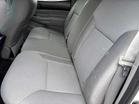 Used 2012 Toyota Tacoma 4x4 Double Cab image 12