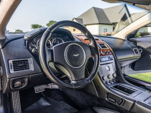 Used 2005 Aston Martin DB9 Coupe RWD image 31