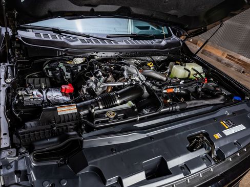 Used 2025 Ford F250 Platinum AWD/4WD image 41