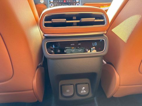 New 2026 Genesis GV80 3.5T Advanced image 17