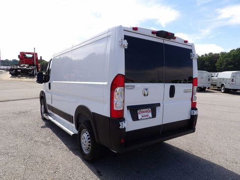 Used 2025 RAM ProMaster 2500 w/ U-Haul Equipment Group FWD image 5