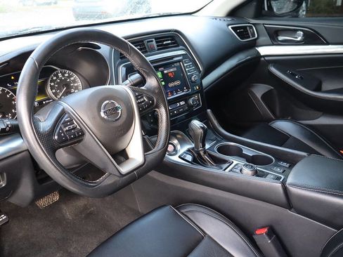 Used 2021 Nissan Maxima 3.5 SV w/ Floor Mat Group image 2