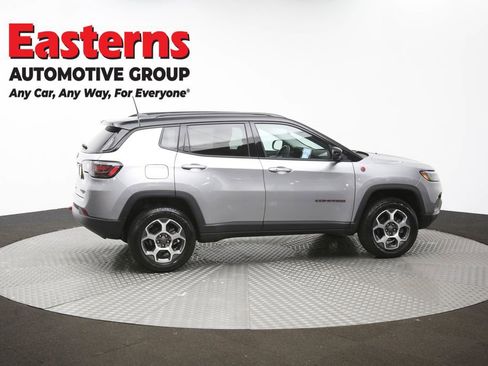 Used 2022 Jeep Compass Trailhawk w/ Trailhawk Elite Group AWD/4WD image 48