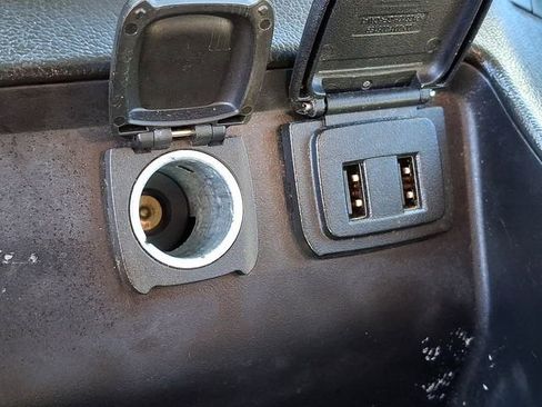 Used 2019 Chevrolet Suburban LT AWD/4WD image 25