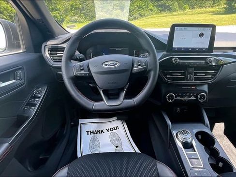 Used 2025 Ford Escape ST-Line FWD image 5