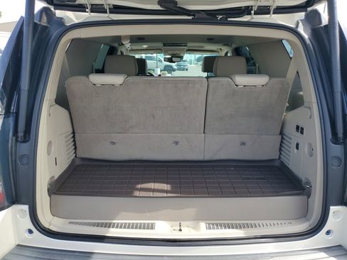 Used 2015 GMC Yukon Denali w/ Premium Package image 8