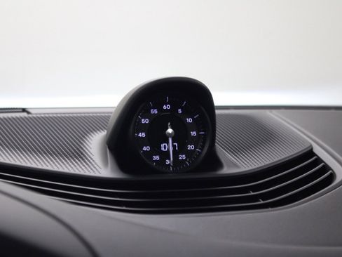 Certified 2025 Porsche Taycan image 26