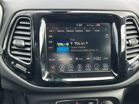 Used 2019 Jeep Compass Limited image 17