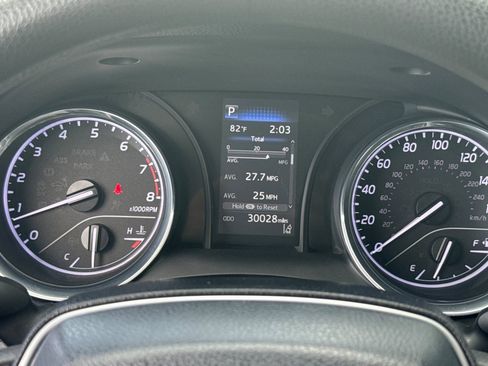 Used 2019 Toyota Camry LE image 19