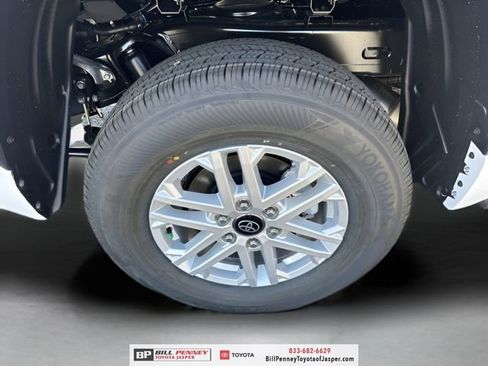 New 2025 Toyota Tundra SR5 image 9