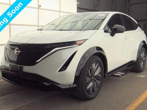 Used 2024 Nissan Ariya EVOLVE+ e-4ORCE image 3