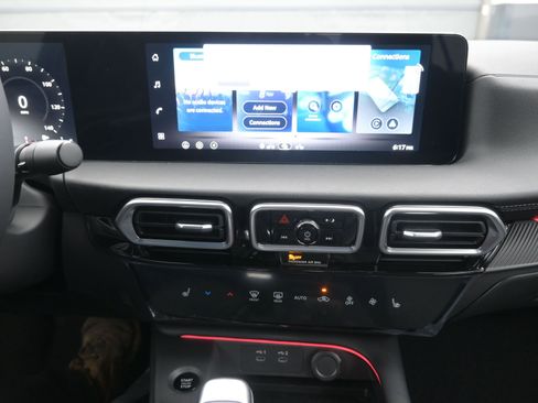 New 2026 Nissan Sentra SV w/ SV Convenience Package image 15